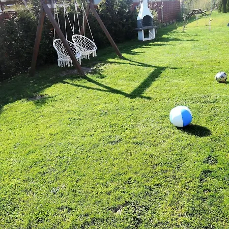 Cozy For 4 People, 600m From The Lake,