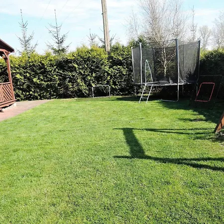 Cozy For 4 People, 600m From The Lake, Tatil Evi Kołczewo