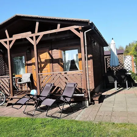 Tatil Evi Cozy For 4 People, 600m From The Lake, Kołczewo