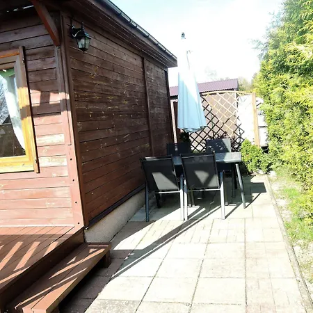 Cozy For 4 People, 600m From The Lake, Casa de Férias *